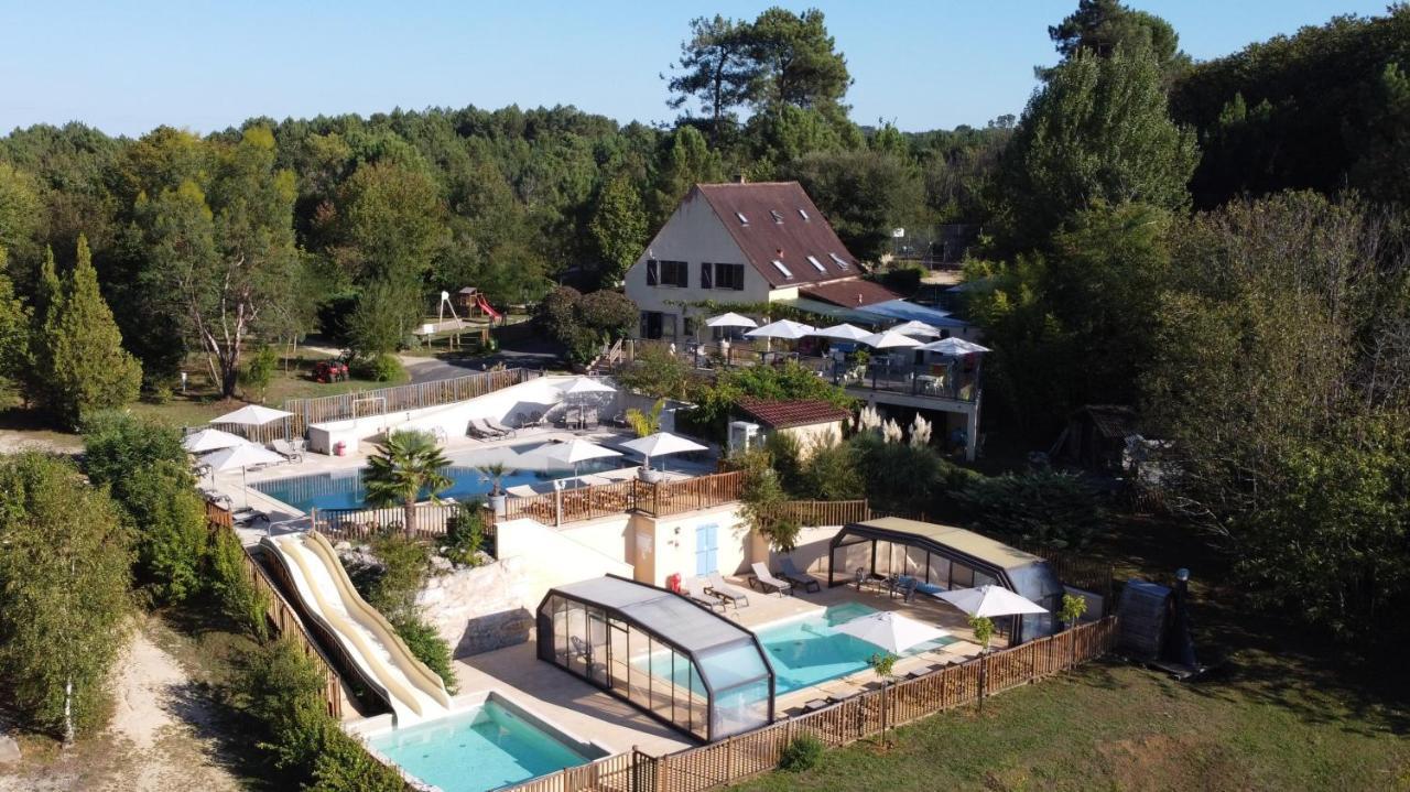 Campsite Camping Les Charmes 3*